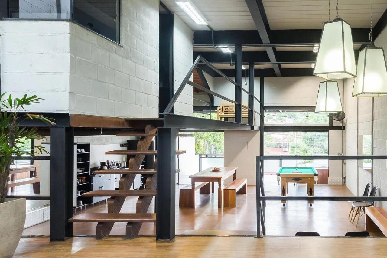 Casa em Búzios com arquitetura industrial, sinuca e hidromassagem Exterior foto