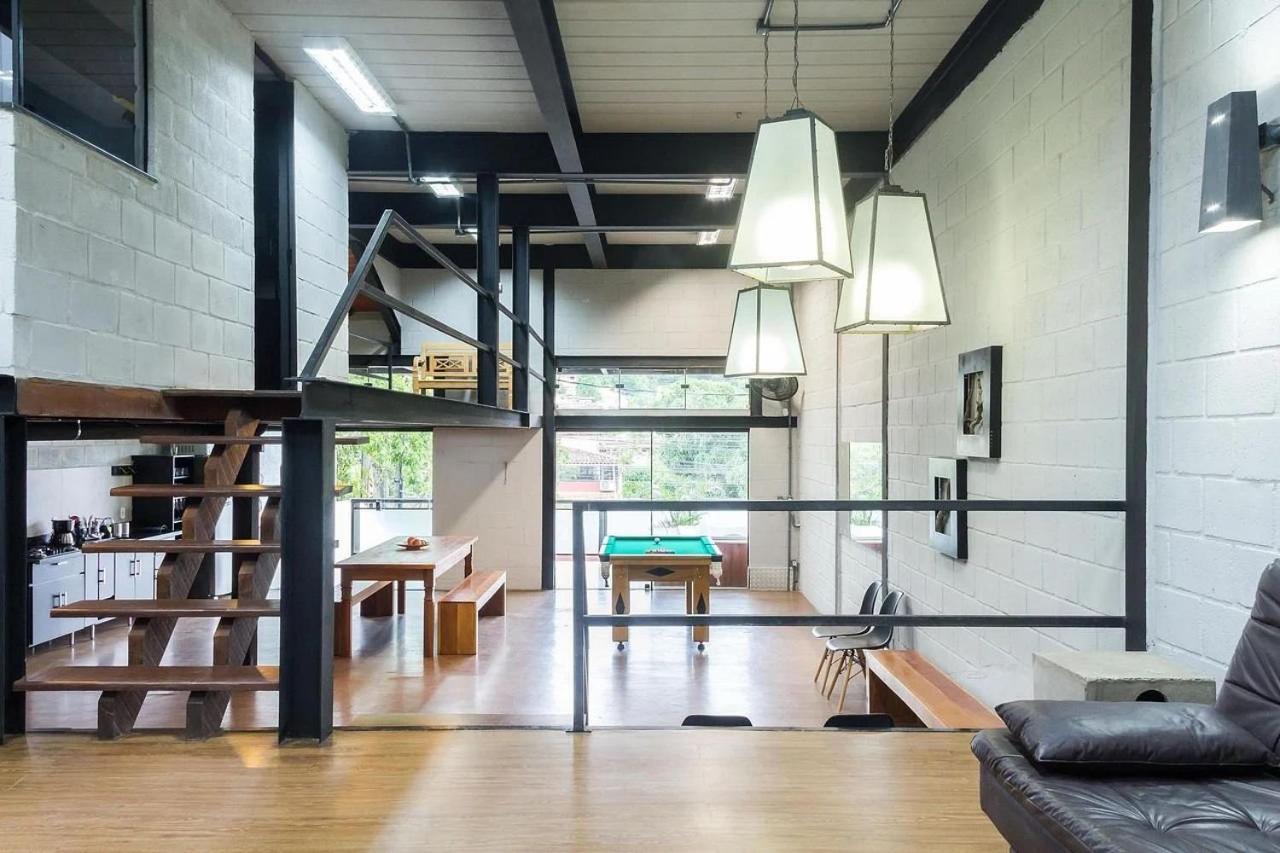 Casa em Búzios com arquitetura industrial, sinuca e hidromassagem Exterior foto
