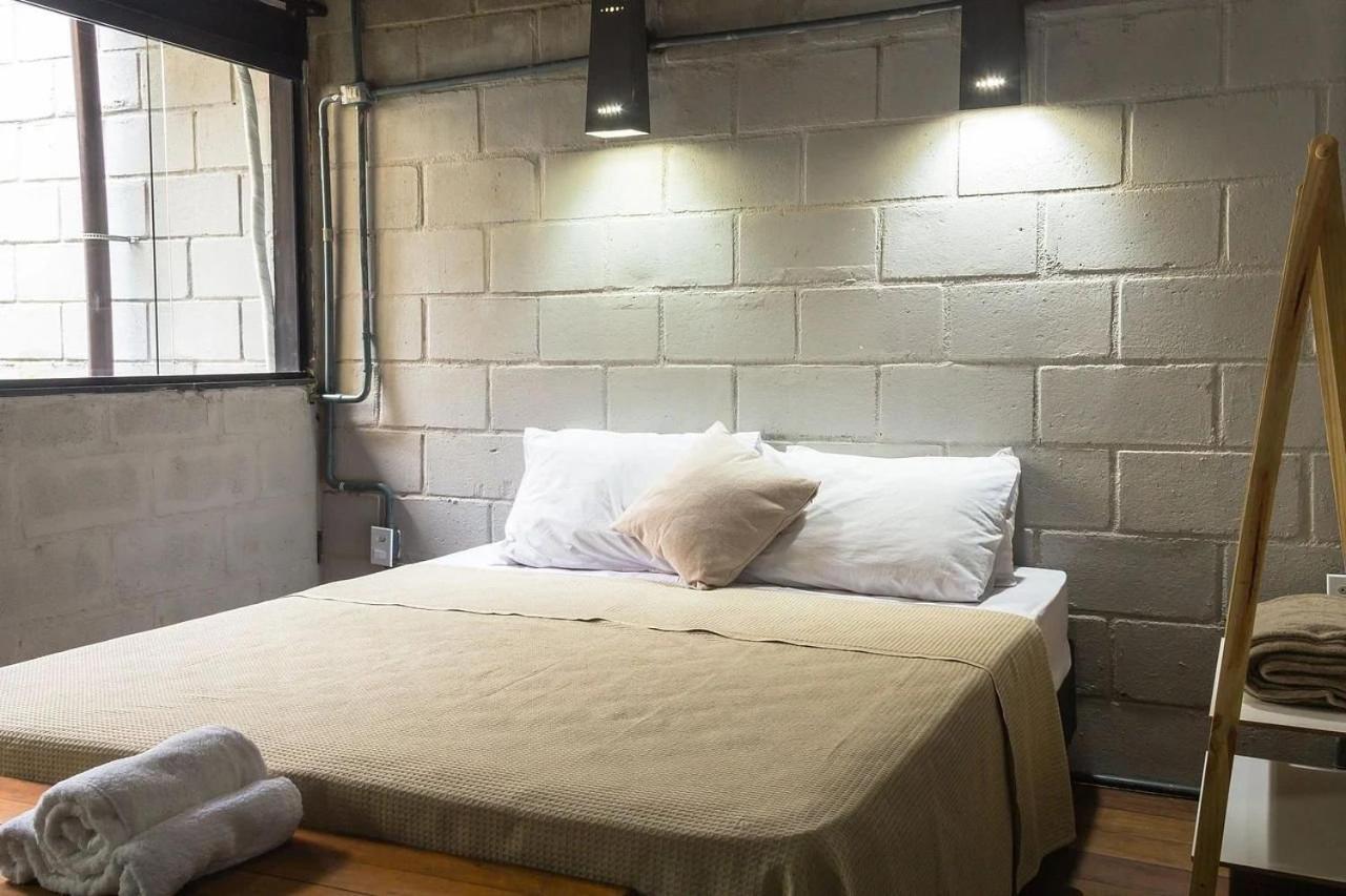 Casa em Búzios com arquitetura industrial, sinuca e hidromassagem Exterior foto