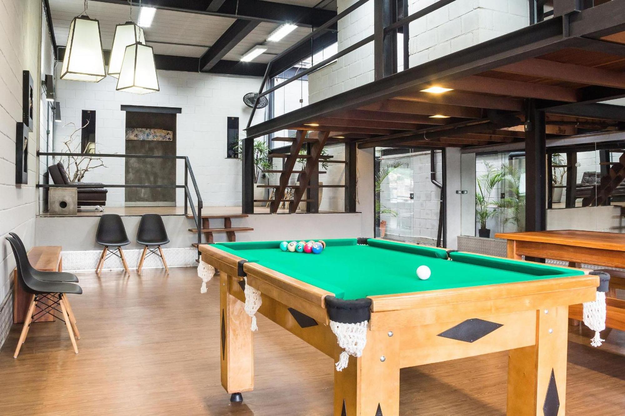 Casa em Búzios com arquitetura industrial, sinuca e hidromassagem Exterior foto