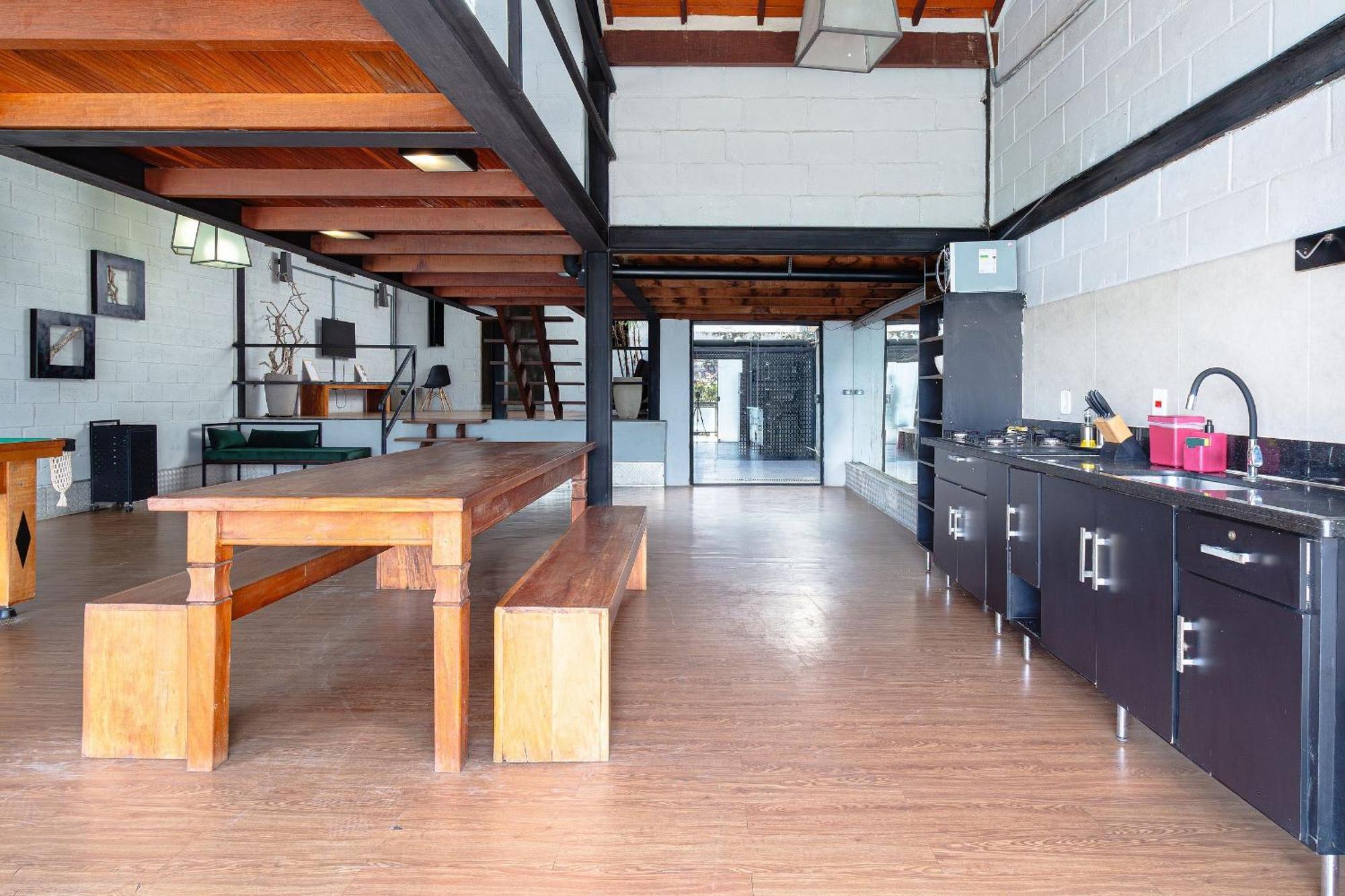 Casa em Búzios com arquitetura industrial, sinuca e hidromassagem Exterior foto